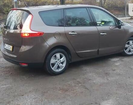 Коричневый Рено Гранд Сценик, объемом двигателя 1.5 л и пробегом 234 тыс. км за 7700 $, фото 3 на Automoto.ua