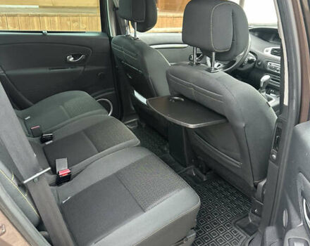 Коричневый Рено Гранд Сценик, объемом двигателя 2 л и пробегом 231 тыс. км за 9300 $, фото 14 на Automoto.ua