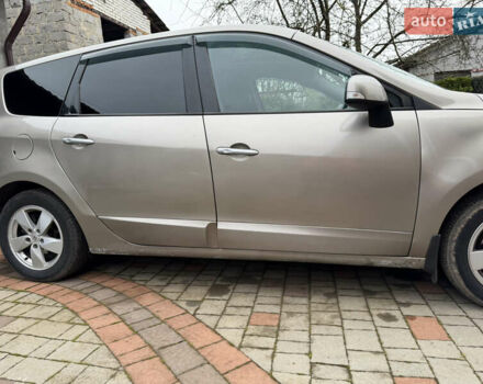 Коричневый Рено Гранд Сценик, объемом двигателя 1.9 л и пробегом 323 тыс. км за 6700 $, фото 6 на Automoto.ua