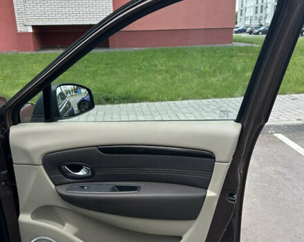 Коричневий Рено Гранд Сценік, об'ємом двигуна 1.4 л та пробігом 198 тис. км за 7100 $, фото 24 на Automoto.ua