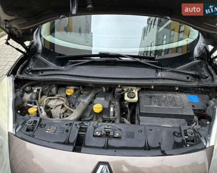 Коричневий Рено Гранд Сценік, об'ємом двигуна 1.5 л та пробігом 259 тис. км за 7000 $, фото 13 на Automoto.ua