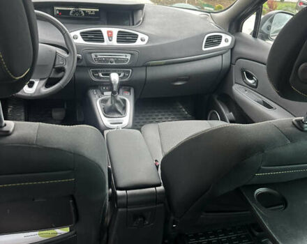 Коричневый Рено Гранд Сценик, объемом двигателя 2 л и пробегом 231 тыс. км за 9300 $, фото 27 на Automoto.ua