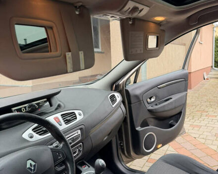 Коричневый Рено Гранд Сценик, объемом двигателя 1.9 л и пробегом 323 тыс. км за 6700 $, фото 23 на Automoto.ua