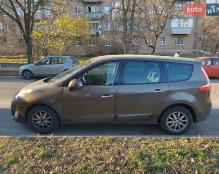 Коричневый Рено Гранд Сценик, объемом двигателя 1.9 л и пробегом 240 тыс. км за 7100 $, фото 12 на Automoto.ua