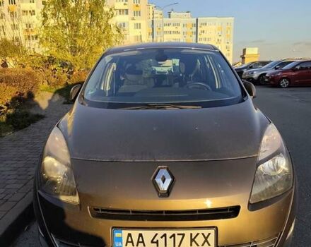 Коричневый Рено Гранд Сценик, объемом двигателя 1.9 л и пробегом 240 тыс. км за 7100 $, фото 20 на Automoto.ua