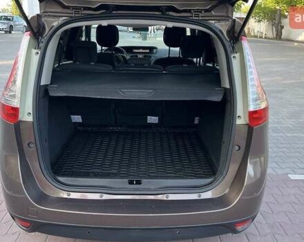 Коричневый Рено Гранд Сценик, объемом двигателя 1.5 л и пробегом 250 тыс. км за 7500 $, фото 16 на Automoto.ua