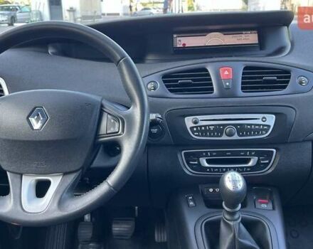 Коричневый Рено Гранд Сценик, объемом двигателя 1.5 л и пробегом 250 тыс. км за 7500 $, фото 8 на Automoto.ua