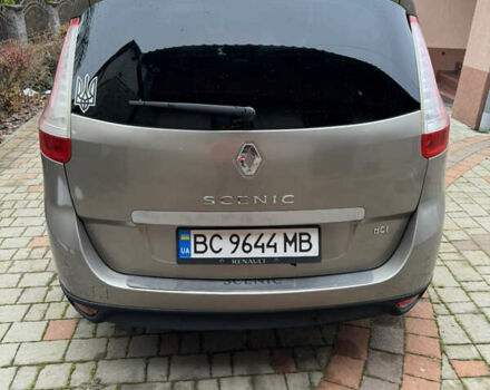 Коричневый Рено Гранд Сценик, объемом двигателя 1.9 л и пробегом 323 тыс. км за 6700 $, фото 10 на Automoto.ua