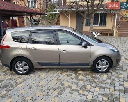 Коричневый Рено Гранд Сценик, объемом двигателя 1.9 л и пробегом 249 тыс. км за 6999 $, фото 5 на Automoto.ua