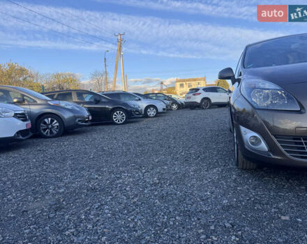 Рено Гранд Сценик 2010 в Звенигородка на Automoto.ua Коричневый Рено Гранд Сценик, объемом двигателя 1.4 л и пробегом 140 тыс. км за 6990 $, фото 8 на Automoto.ua