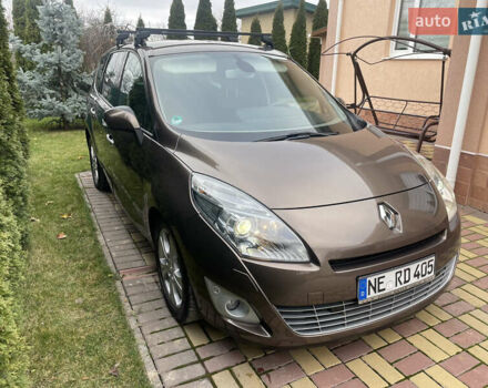 Коричневый Рено Гранд Сценик, объемом двигателя 2 л и пробегом 241 тыс. км за 8600 $, фото 39 на Automoto.ua