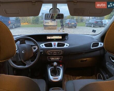 Коричневый Рено Гранд Сценик, объемом двигателя 1.4 л и пробегом 135 тыс. км за 6900 $, фото 9 на Automoto.ua