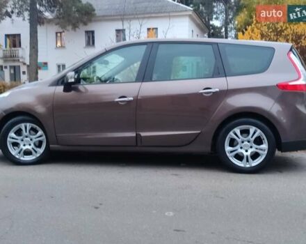 Коричневый Рено Гранд Сценик, объемом двигателя 1.9 л и пробегом 247 тыс. км за 7500 $, фото 8 на Automoto.ua