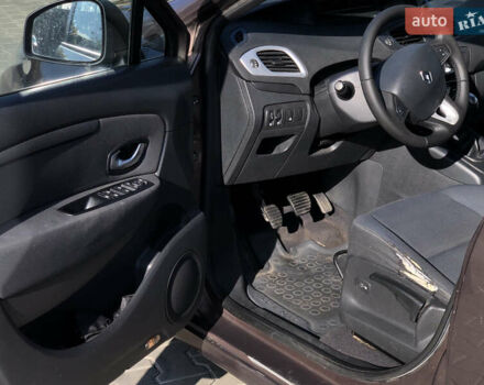 Рено Гранд Сценик 2010 в Киеве на Automoto.ua Коричневый Рено Гранд Сценик, объемом двигателя 1.4 л и пробегом 230 тыс. км за 5500 $, фото 11 на Automoto.ua