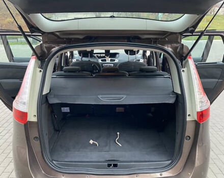 Коричневый Рено Гранд Сценик, объемом двигателя 1.4 л и пробегом 181 тыс. км за 6100 $, фото 11 на Automoto.ua