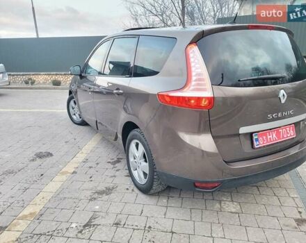 Коричневий Рено Гранд Сценік, об'ємом двигуна 1.5 л та пробігом 232 тис. км за 7550 $, фото 3 на Automoto.ua