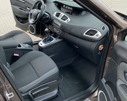 Коричневый Рено Гранд Сценик, объемом двигателя 1.4 л и пробегом 181 тыс. км за 6100 $, фото 17 на Automoto.ua