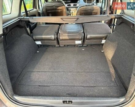 Коричневый Рено Гранд Сценик, объемом двигателя 1.4 л и пробегом 252 тыс. км за 5500 $, фото 12 на Automoto.ua