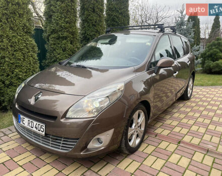 Коричневый Рено Гранд Сценик, объемом двигателя 2 л и пробегом 241 тыс. км за 8600 $, фото 22 на Automoto.ua