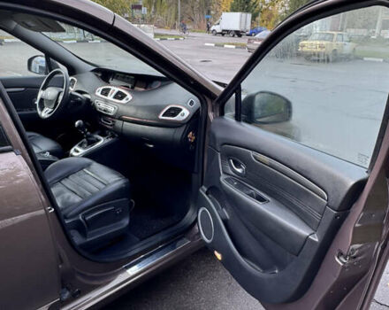 Рено Гранд Сценик 2010 в Полтаве на Automoto.ua Коричневый Рено Гранд Сценик, объемом двигателя 1.4 л и пробегом 198 тыс. км за 6950 $, фото 6 на Automoto.ua