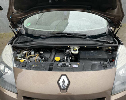 Коричневый Рено Гранд Сценик, объемом двигателя 1.5 л и пробегом 233 тыс. км за 6999 $, фото 31 на Automoto.ua