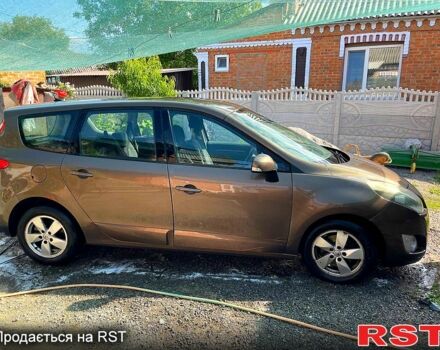 Коричневый Рено Гранд Сценик, объемом двигателя 1.5 л и пробегом 309 тыс. км за 7500 $, фото 5 на Automoto.ua