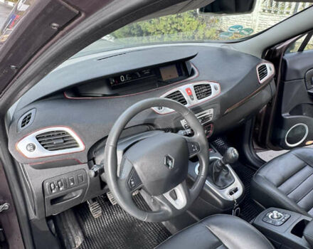 Рено Гранд Сценик 2010 в Полтаве на Automoto.ua Коричневый Рено Гранд Сценик, объемом двигателя 1.4 л и пробегом 198 тыс. км за 6950 $, фото 7 на Automoto.ua