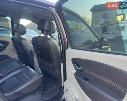 Рено Гранд Сценик 2010 в Звенигородка на Automoto.ua Коричневый Рено Гранд Сценик, объемом двигателя 1.4 л и пробегом 140 тыс. км за 6990 $, фото 34 на Automoto.ua