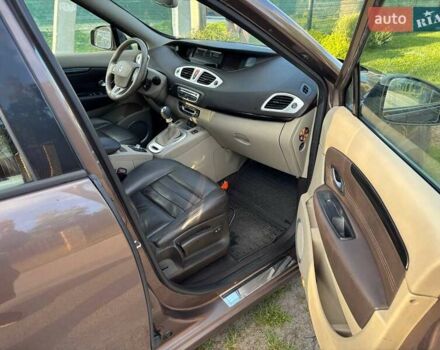 Коричневый Рено Гранд Сценик, объемом двигателя 1.4 л и пробегом 252 тыс. км за 5500 $, фото 7 на Automoto.ua