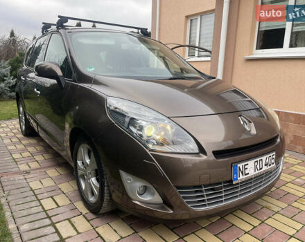 Коричневый Рено Гранд Сценик, объемом двигателя 2 л и пробегом 241 тыс. км за 8600 $, фото 16 на Automoto.ua