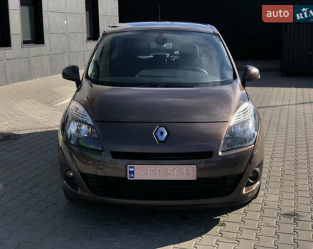 Рено Гранд Сценик 2010 в Киеве на Automoto.ua Коричневый Рено Гранд Сценик, объемом двигателя 1.4 л и пробегом 230 тыс. км за 5500 $, фото 7 на Automoto.ua