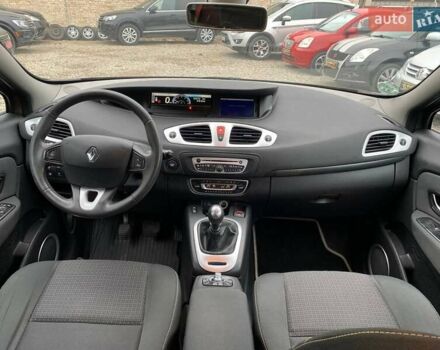 Коричневий Рено Гранд Сценік, об'ємом двигуна 1.87 л та пробігом 332 тис. км за 7499 $, фото 19 на Automoto.ua