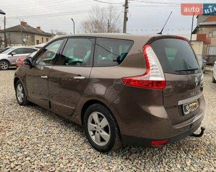 Коричневий Рено Гранд Сценік, об'ємом двигуна 1.87 л та пробігом 332 тис. км за 7499 $, фото 5 на Automoto.ua