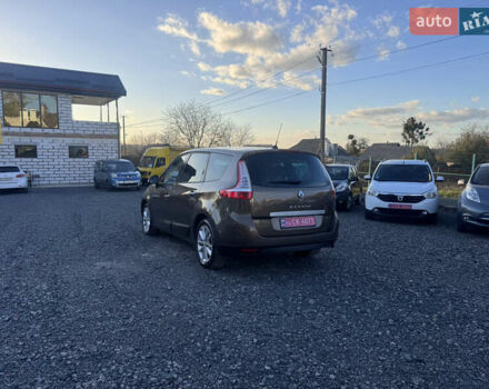 Рено Гранд Сценик 2010 в Звенигородка на Automoto.ua Коричневый Рено Гранд Сценик, объемом двигателя 1.4 л и пробегом 140 тыс. км за 6990 $, фото 17 на Automoto.ua