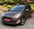 Коричневый Рено Гранд Сценик, объемом двигателя 2 л и пробегом 203 тыс. км за 8100 $, фото 1 на Automoto.ua