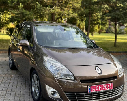 Коричневый Рено Гранд Сценик, объемом двигателя 2 л и пробегом 203 тыс. км за 8000 $, фото 8 на Automoto.ua