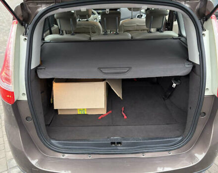 Коричневый Рено Гранд Сценик, объемом двигателя 1.4 л и пробегом 203 тыс. км за 6700 $, фото 16 на Automoto.ua