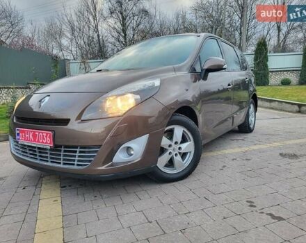 Коричневий Рено Гранд Сценік, об'ємом двигуна 1.5 л та пробігом 232 тис. км за 7550 $, фото 2 на Automoto.ua