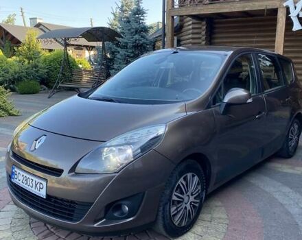 Коричневый Рено Гранд Сценик, объемом двигателя 1.46 л и пробегом 310 тыс. км за 6600 $, фото 19 на Automoto.ua