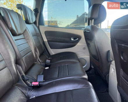 Рено Гранд Сценик 2010 в Звенигородка на Automoto.ua Коричневый Рено Гранд Сценик, объемом двигателя 1.4 л и пробегом 140 тыс. км за 6990 $, фото 32 на Automoto.ua