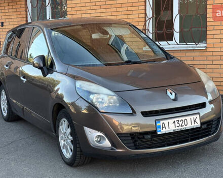 Коричневый Рено Гранд Сценик, объемом двигателя 1.9 л и пробегом 287 тыс. км за 7200 $, фото 7 на Automoto.ua