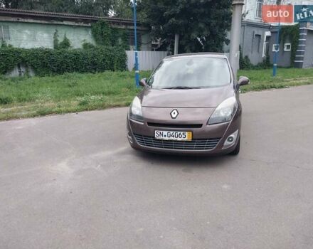 Коричневий Рено Гранд Сценік, об'ємом двигуна 1.9 л та пробігом 291 тис. км за 7350 $, фото 1 на Automoto.ua