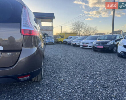 Рено Гранд Сценик 2010 в Звенигородка на Automoto.ua Коричневый Рено Гранд Сценик, объемом двигателя 1.4 л и пробегом 140 тыс. км за 6990 $, фото 26 на Automoto.ua