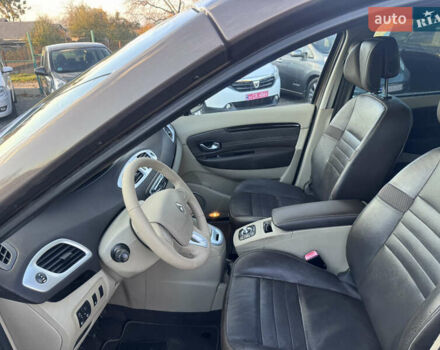 Рено Гранд Сценик 2010 в Звенигородка на Automoto.ua Коричневый Рено Гранд Сценик, объемом двигателя 1.4 л и пробегом 140 тыс. км за 6990 $, фото 46 на Automoto.ua