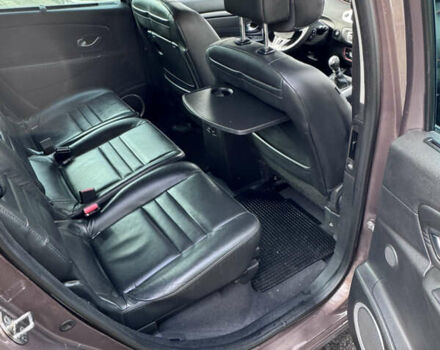 Рено Гранд Сценик 2010 в Полтаве на Automoto.ua Коричневый Рено Гранд Сценик, объемом двигателя 1.4 л и пробегом 198 тыс. км за 6950 $, фото 5 на Automoto.ua