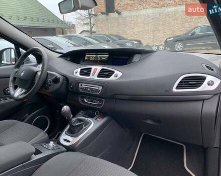 Коричневий Рено Гранд Сценік, об'ємом двигуна 1.87 л та пробігом 332 тис. км за 7499 $, фото 13 на Automoto.ua