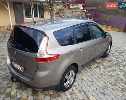 Коричневый Рено Гранд Сценик, объемом двигателя 1.9 л и пробегом 249 тыс. км за 6999 $, фото 1 на Automoto.ua