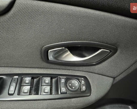 Коричневый Рено Гранд Сценик, объемом двигателя 1.9 л и пробегом 287 тыс. км за 7200 $, фото 27 на Automoto.ua