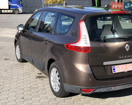 Рено Гранд Сценик 2010 в Киеве на Automoto.ua Коричневый Рено Гранд Сценик, объемом двигателя 1.4 л и пробегом 230 тыс. км за 5500 $, фото 6 на Automoto.ua