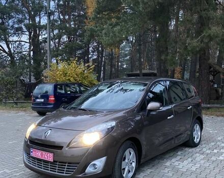 Коричневый Рено Гранд Сценик, объемом двигателя 1.4 л и пробегом 135 тыс. км за 6900 $, фото 2 на Automoto.ua